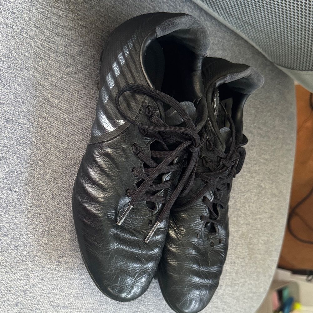 Nike Kids Black Athletic Shoes